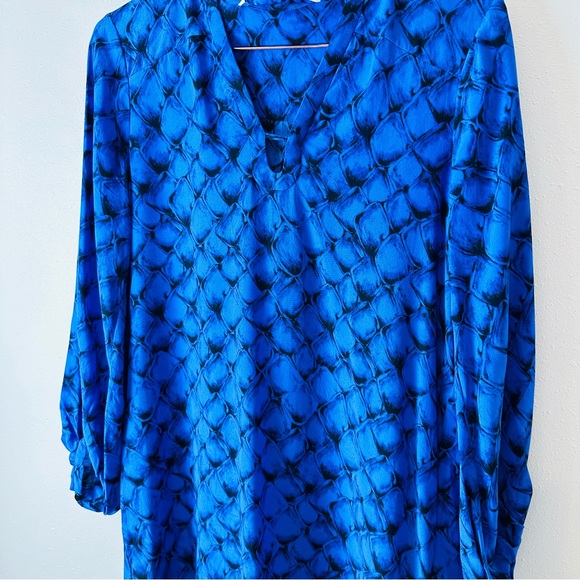 DVF Diane von Furstenberg Long Sleeve mini Dress in Alligator Hot Blue 100% silk - Picture 9 of 11